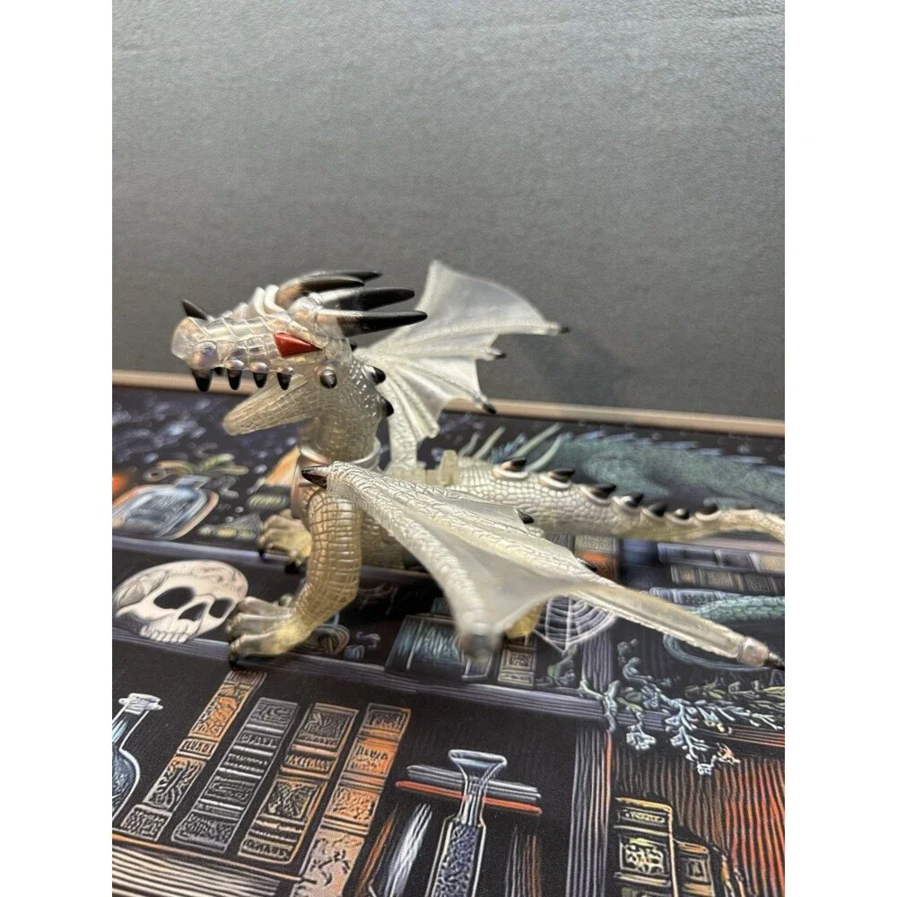 Mega Bloks 9884 Ghost Dragon